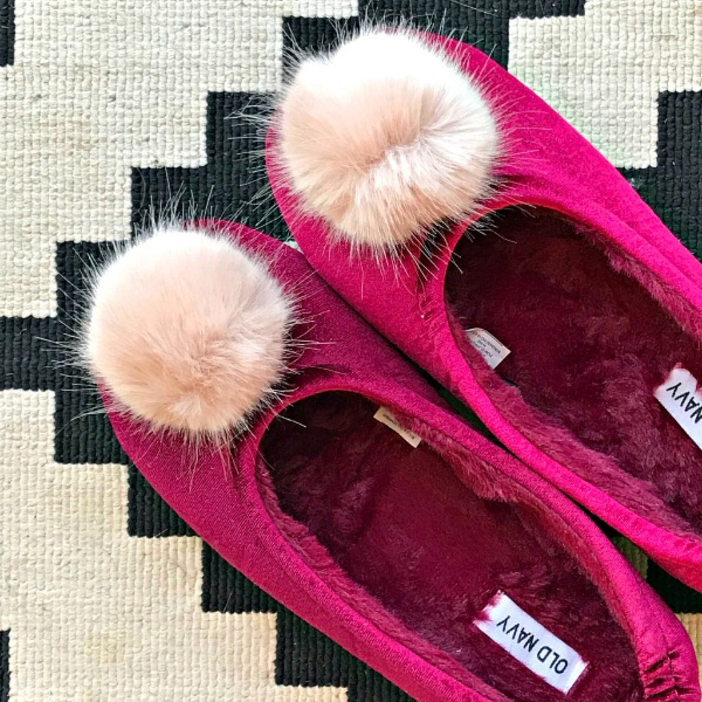 Old Navy Faux Fur Pom Pom Slippers